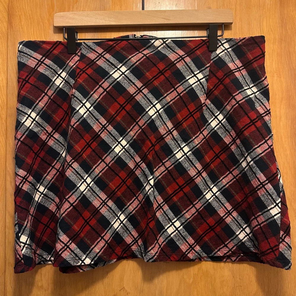 Plaid Mini Skirt in Red and Black Plus Size